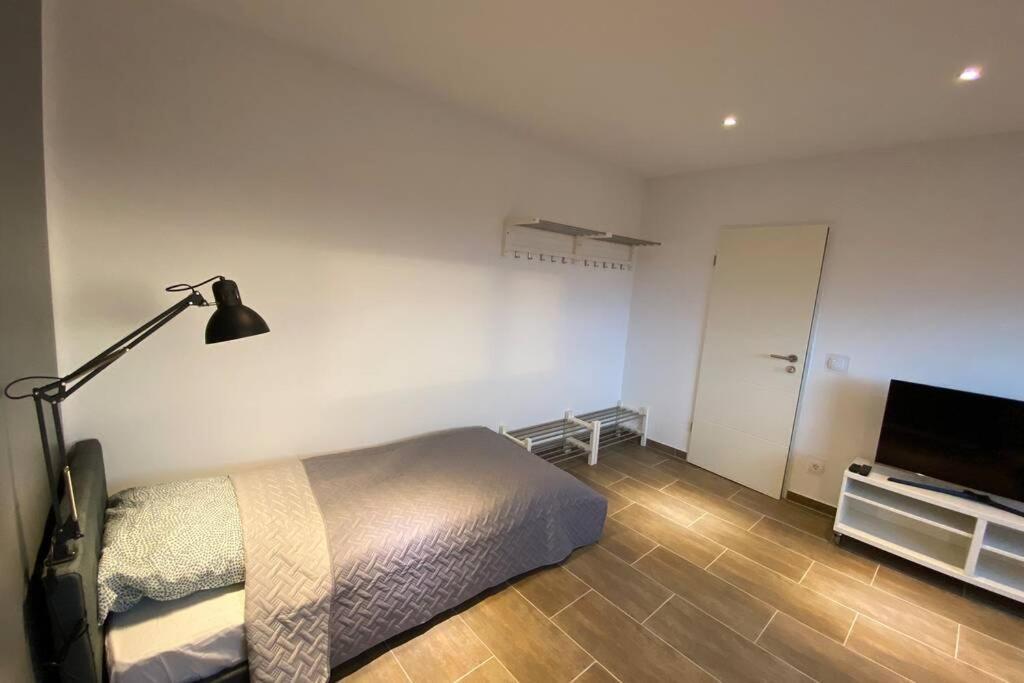 Duisburg Von Oben 3,5 Zimmer 8.Og Frisch Saniert Extérieur photo